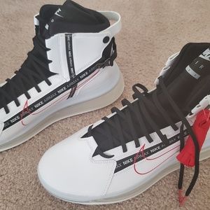 Nike Air Max 720 Saturn